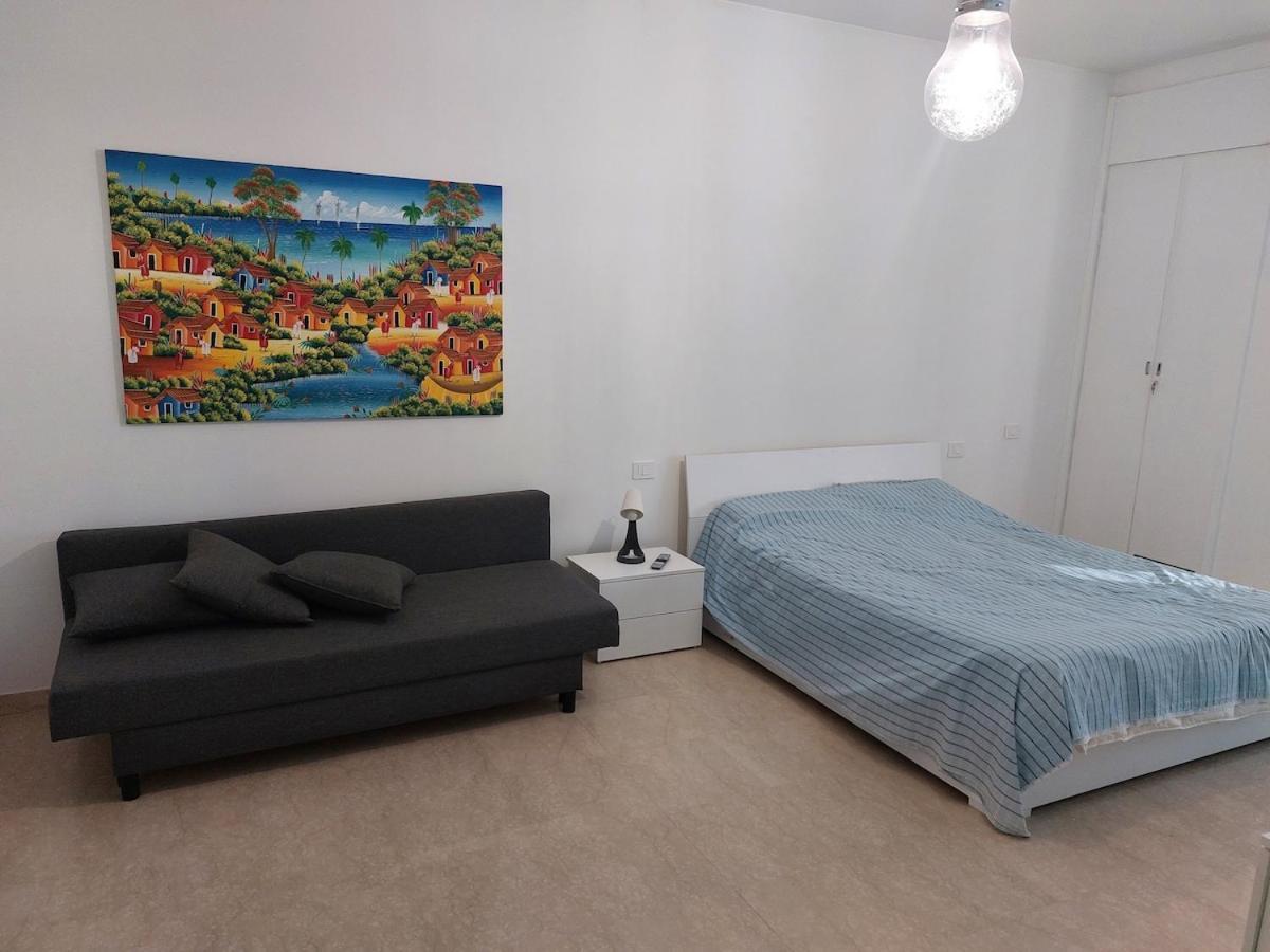 Casa Azzurra Con Parking Auto Apartment Genua